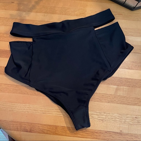 ✨ Dalina Ford | Alessandra high waisted bottom - Picture 1 of 3